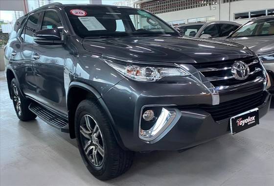 TOYOTA HILUX SW4 2.7 SRV 7 LUGARES 4X2 16V FLEX 4P AUTOMÁTICO TOYOTA HILUX SW4 2.7 SRV 7 LUGARES 4X2 16V FLEX 4P AUTOMÁTICO